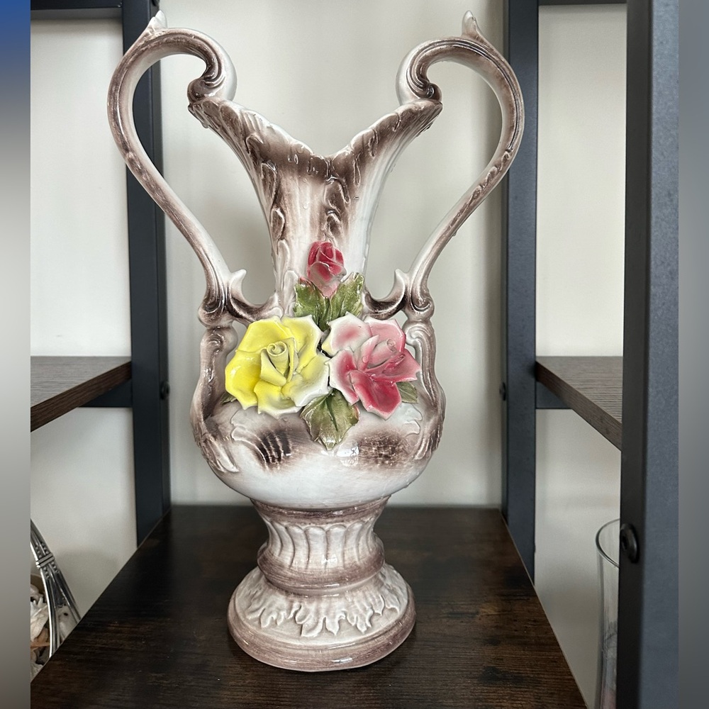 Elegant Floral Vintage Capodimonte Italian Porcelain Rose Vase – c. 1960s